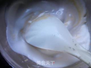 电饭煲也能做戚风蛋糕的做法步骤:13