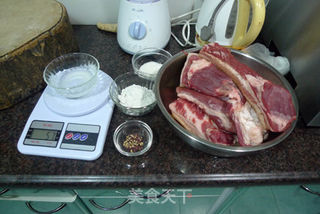 秘制家庭版四川腊肉的做法步骤:5