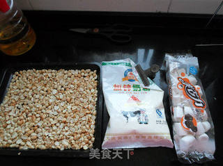 好吃的手工花生牛轧糖的做法步骤:2