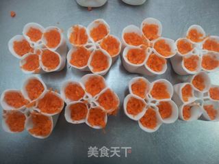 水晶梅花蒸饺的做法步骤:12