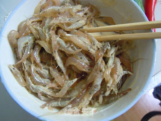 香辣蛋酥虾的做法步骤:5