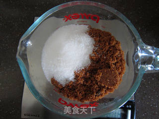 黑香蕉榛果磅蛋糕的做法步骤:2