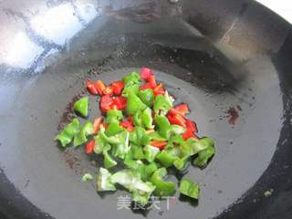 双椒苹果炒鸡丁的做法步骤:8