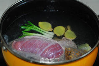 辣酱拌牛肉的做法步骤:2