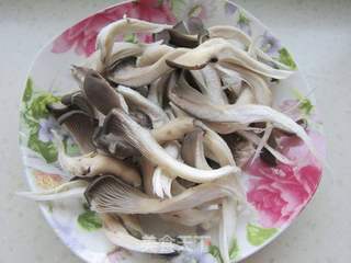 蘑菇炖鲤鱼的做法步骤:6