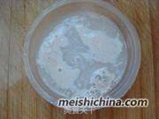 香辣花卷(详解发面过程)的做法步骤:2