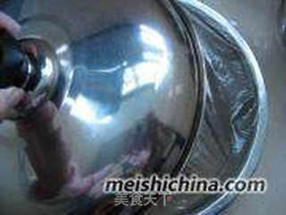 香辣花卷(详解发面过程)的做法步骤:5