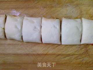 香辣花卷(详解发面过程)的做法步骤:15
