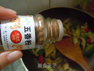 热量冬日————【蚝油炒辣肠】的做法步骤:13