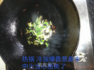 凤爪烧鹌鹑蛋的做法步骤:2