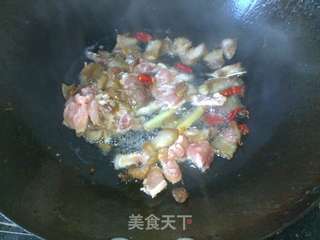 芹菜肉丝香干——家常菜的做法步骤：4