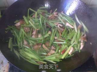 芹菜肉丝香干——家常菜的做法步骤：5