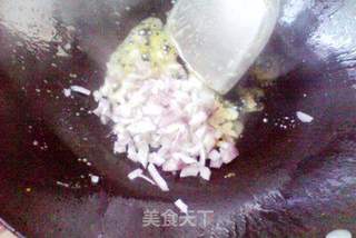 三鲜炒饭——胡萝卜杏鲍菇蛋炒饭的做法步骤:3