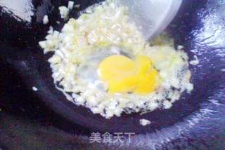 三鲜炒饭——胡萝卜杏鲍菇蛋炒饭的做法步骤:4