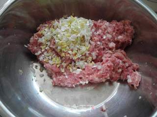 翠玉白菜猪肉水饺的做法步骤:2