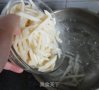 鱼香肉丝的做法步骤:3