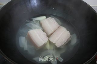 苦瓜回锅肉的做法步骤:2