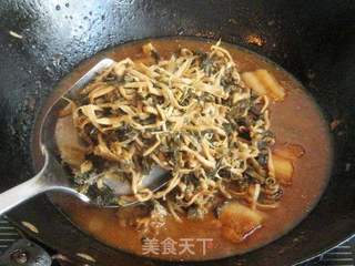 霉干菜五花肉炖海鳗的做法步骤:6