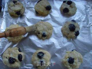 【食尚擂台烘焙赛区】:烘焙新手别错过---蓝莓鲜果司康的做法步骤:7