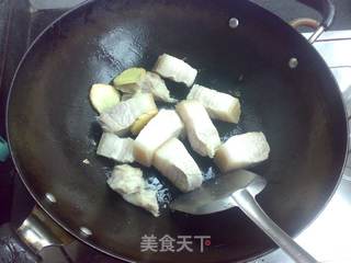 花菇金针红烧肉的做法步骤:5