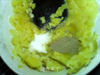 薯泥玉米面奶酪马芬的做法步骤:2
