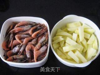 【加拿大野生北极虾】土豆炒虾的做法步骤:3