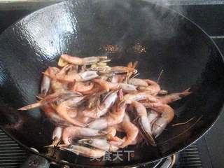 【加拿大野生北极虾】土豆炒虾的做法步骤:6