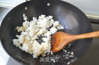 中西合璧的美味-黄油的诱惑【黑椒牛肉炒饭】的做法步骤：7