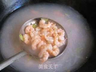 西蓝花炒虾仁的做法步骤:4