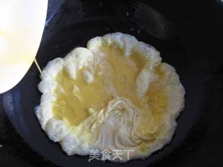 家常简单小菜---蒜黄炒蛋的做法步骤:4