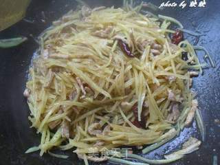 沙茶土豆丝炒肉的做法步骤:11