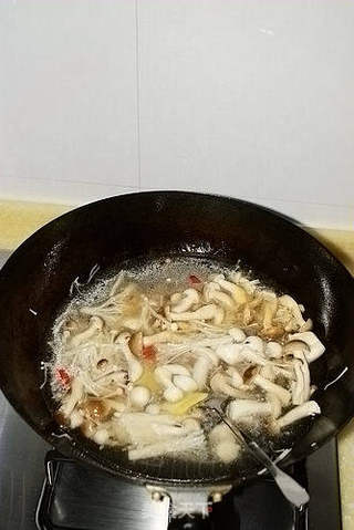 鲜浓菌茹汤的做法步骤:6