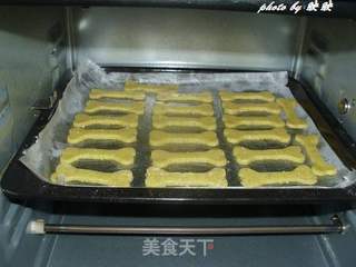 可爱小骨芝麻饼的做法步骤:16