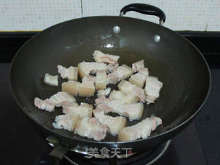 山楂红烧肉的做法步骤:7