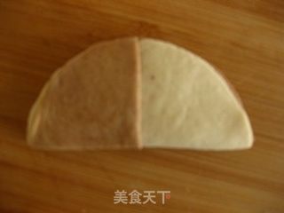 不一样的花卷------双色猪蹄花卷的做法步骤:8