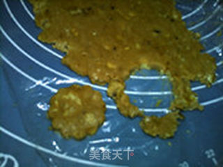 红糖核桃饼干的做法步骤:10