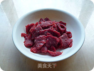 番茄牛肉滑蛋饭的做法步骤:2