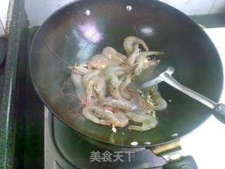 蒜茸牛油煎虾的做法步骤:4
