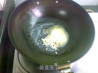 蒜茸牛油煎虾的做法步骤:3