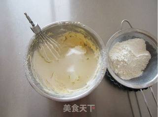 超级酥脆-------奶香曲奇的做法步骤:5