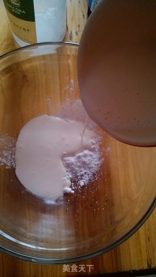 原味戚风蛋糕卷的做法步骤:21