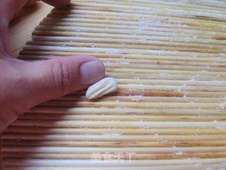 面食基础篇——教你巧做大小螺旋面的做法步骤:8