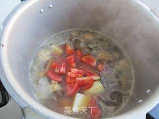 馓子煨牛肉的做法步骤：10