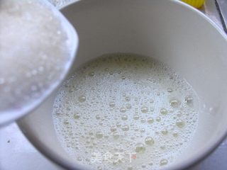 优比特酸奶发酵粉试用报告——玫瑰酸奶戚风的做法步骤:6