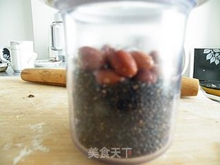 佐餐必备---黑芝麻盐的做法步骤:4