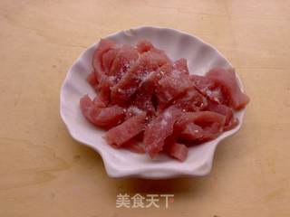 茄汁辣酱烩猪柳的做法步骤:3