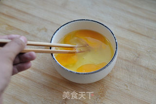 韭菜炒鸡蛋的做法步骤:2