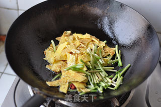 韭菜炒鸡蛋的做法步骤:7