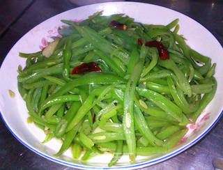 香辣蒜炒芸豆丝的做法步骤:9