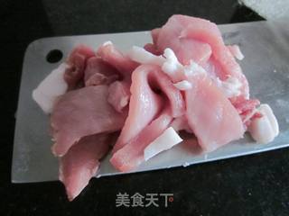 酸菜炒肉的做法步骤：3